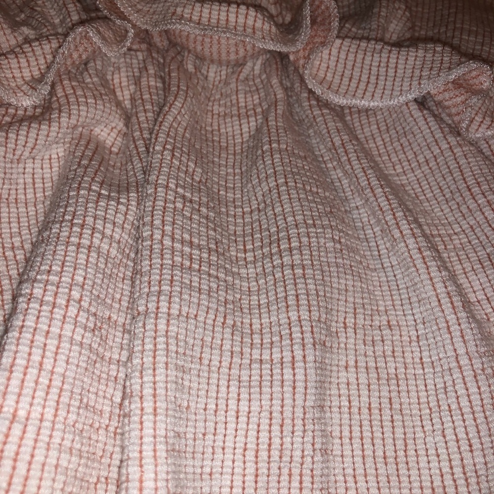 Top - Picture 2 of 2